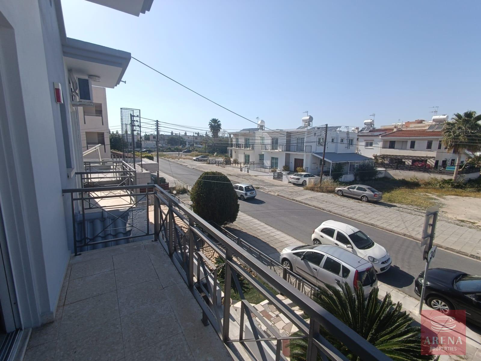 25-4-BED-HOUSE-IN-LARNACA-8013