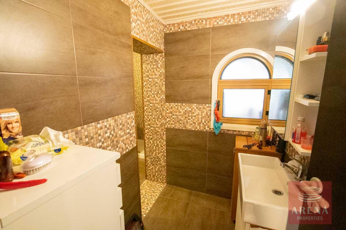 30-5-bed-villa-in-Pervolia-6045