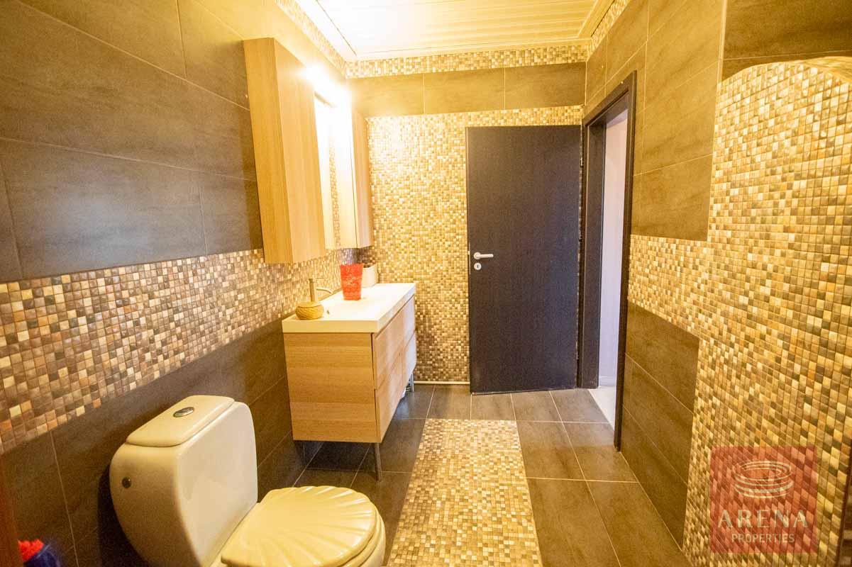 31-5-bed-villa-in-Pervolia-6045