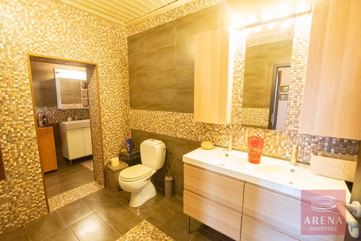 33-5-bed-villa-in-Pervolia-6045