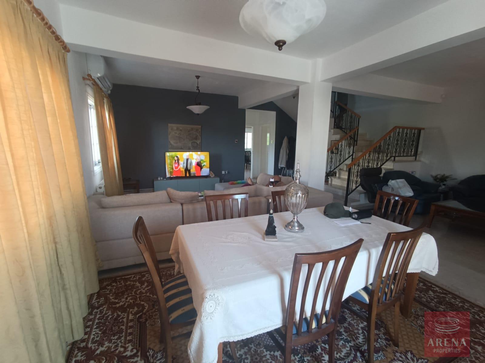 5-4-BED-HOUSE-IN-LARNACA-8013