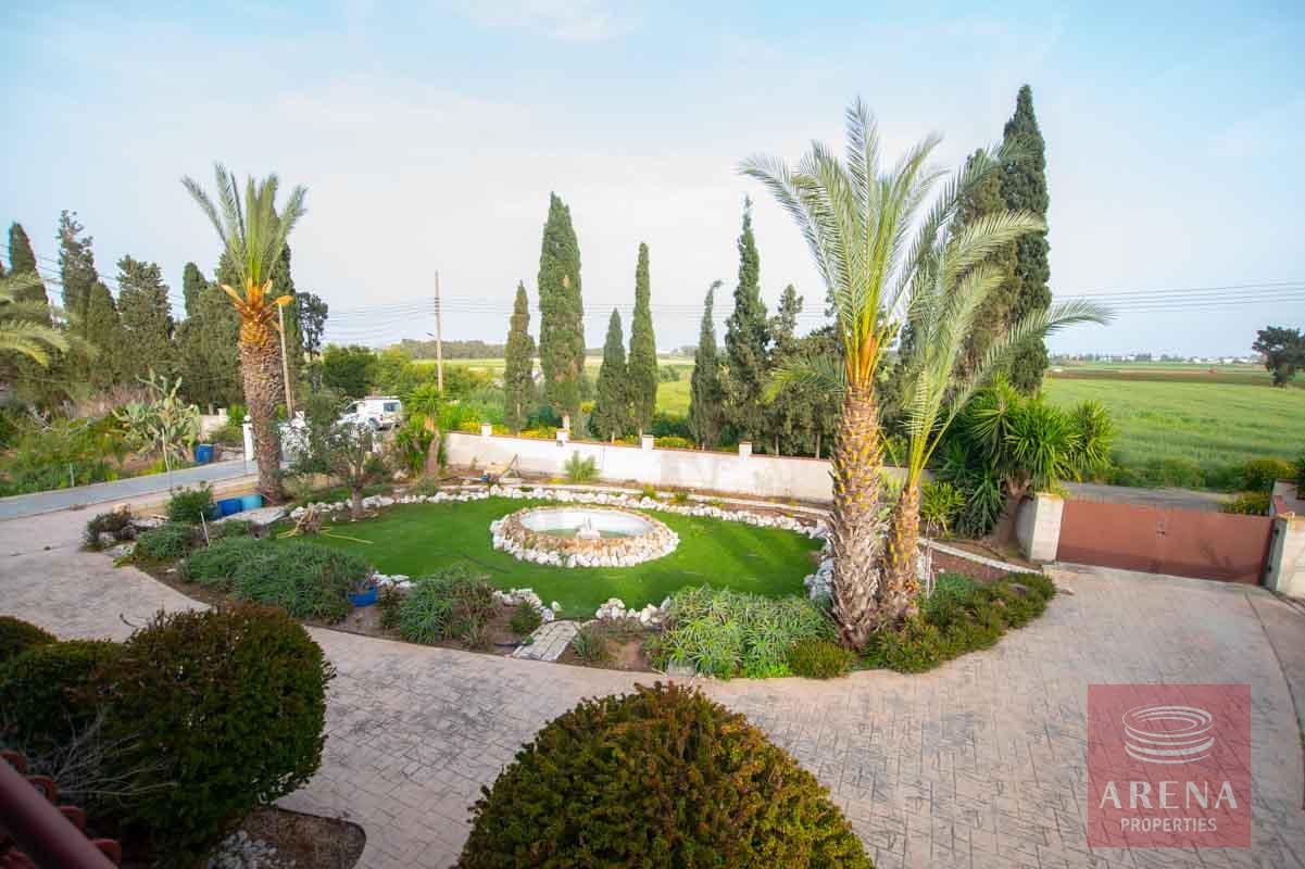 5-5-bed-villa-in-Pervolia-6045