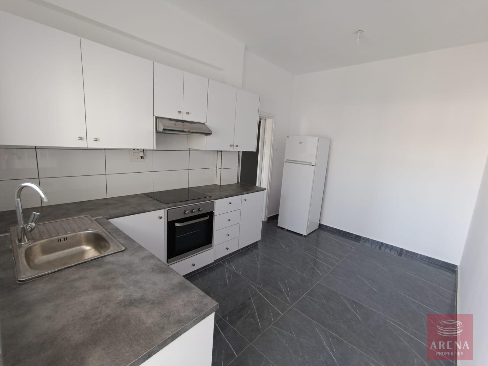 8-3-BED-APT-LARNACA-8477