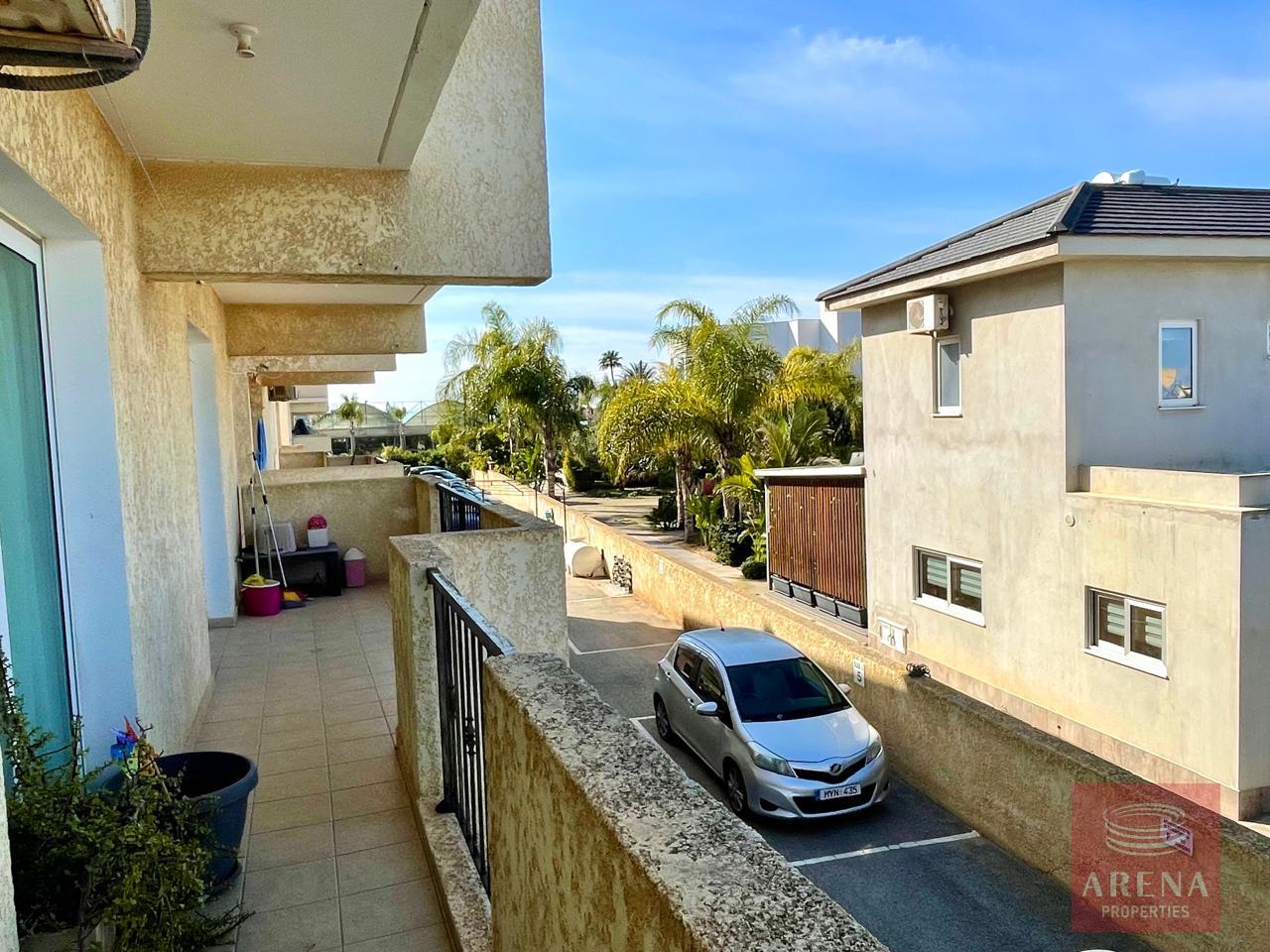 APT-IN-FRENAROS-9234-10