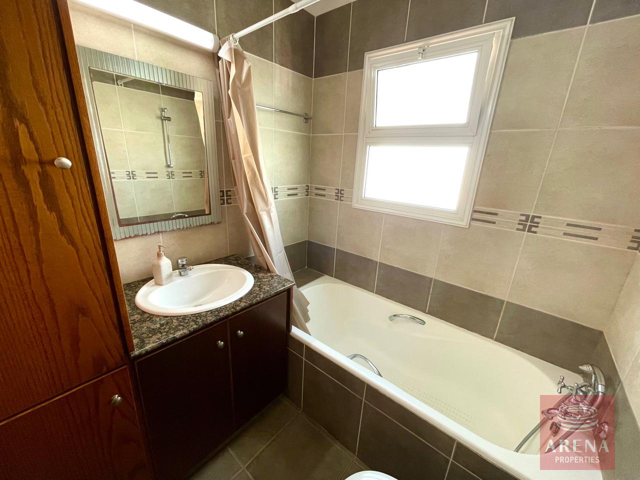 APT-IN-FRENAROS-9234-7