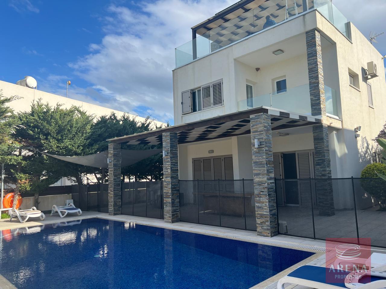 1-3-BED-VILLA-FOR-RENT-IN-PROTARAS-8868