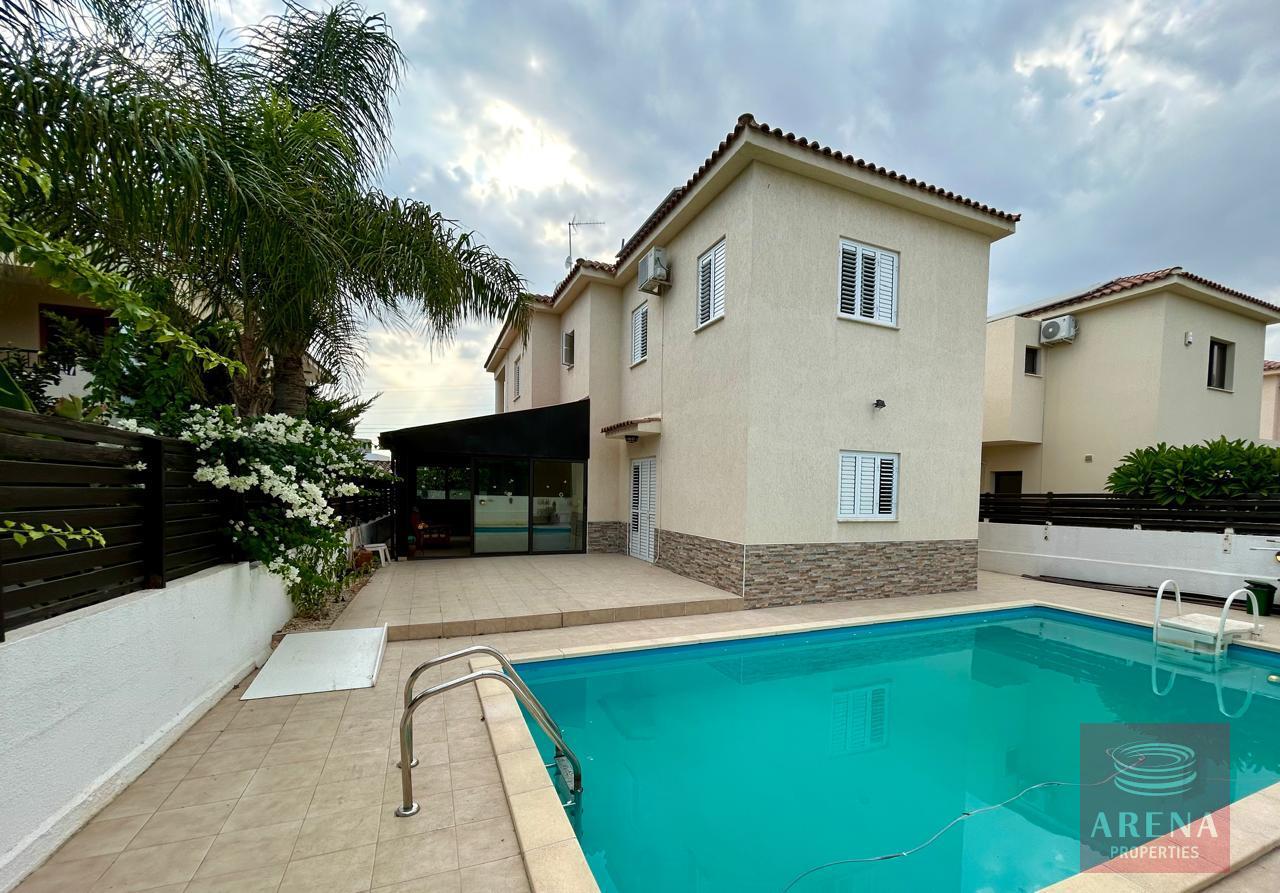 1-4-BED-VILLA-IN-ARADIPPOU-8641