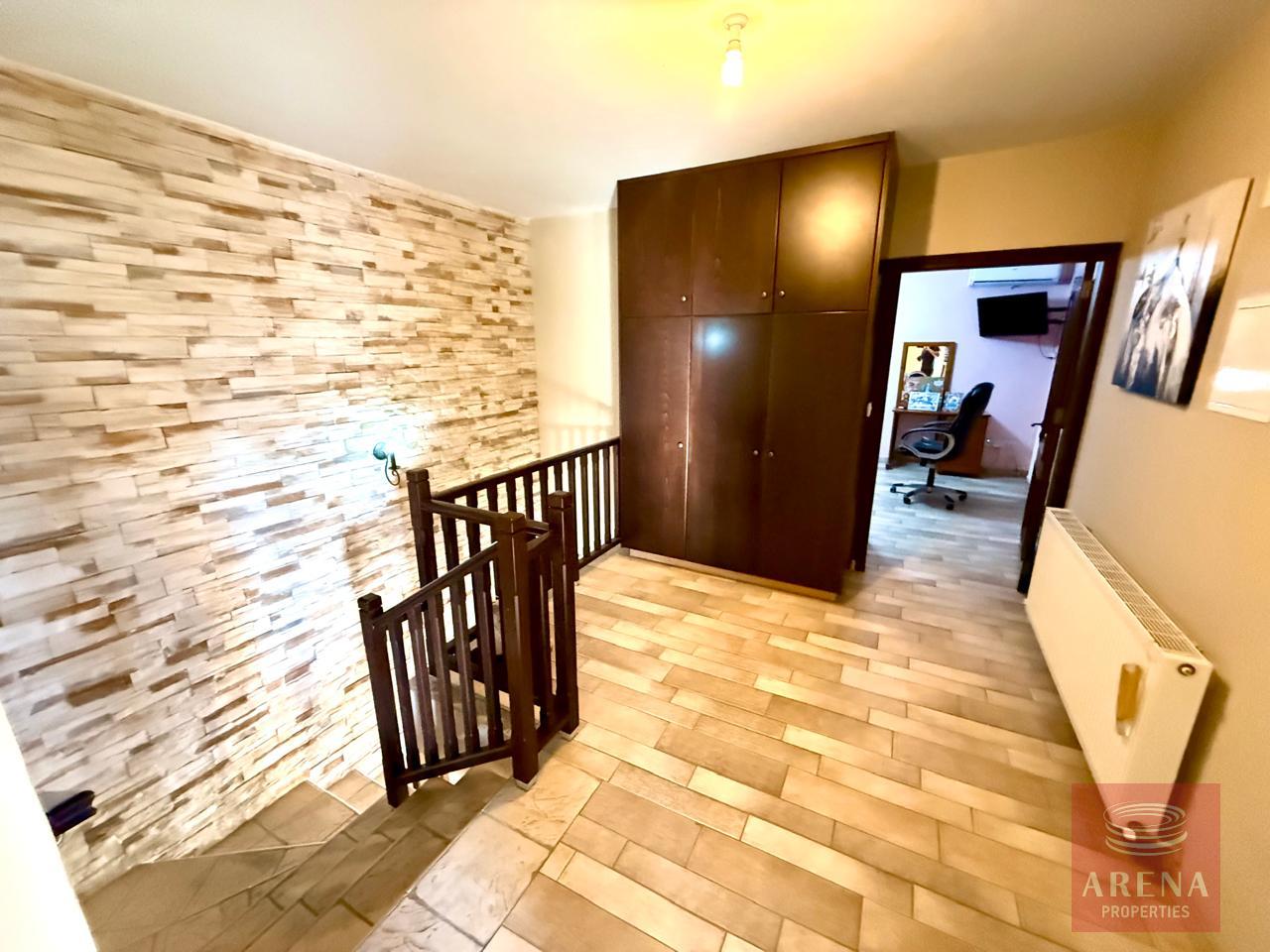 1-APT-DROSIA-10338-7