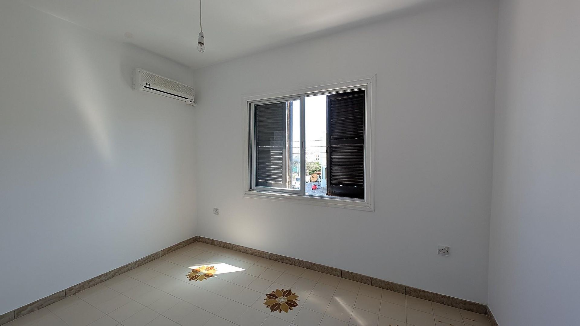 1-APT-KAPPARIS-10178-4