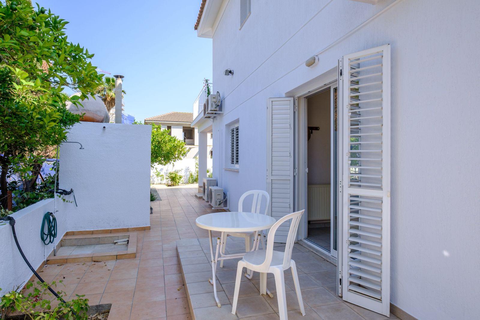 1-VILLA-IN-DEKELIA-9772-14