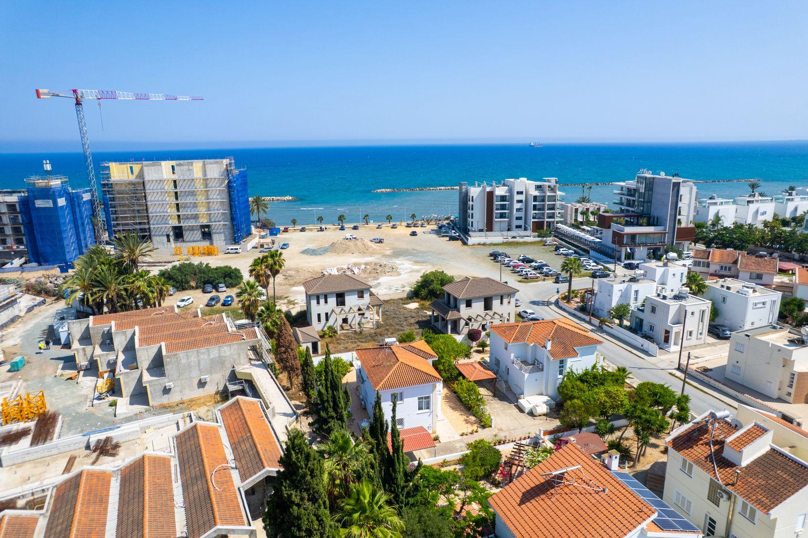 1-VILLA-IN-DEKELIA-9772-3