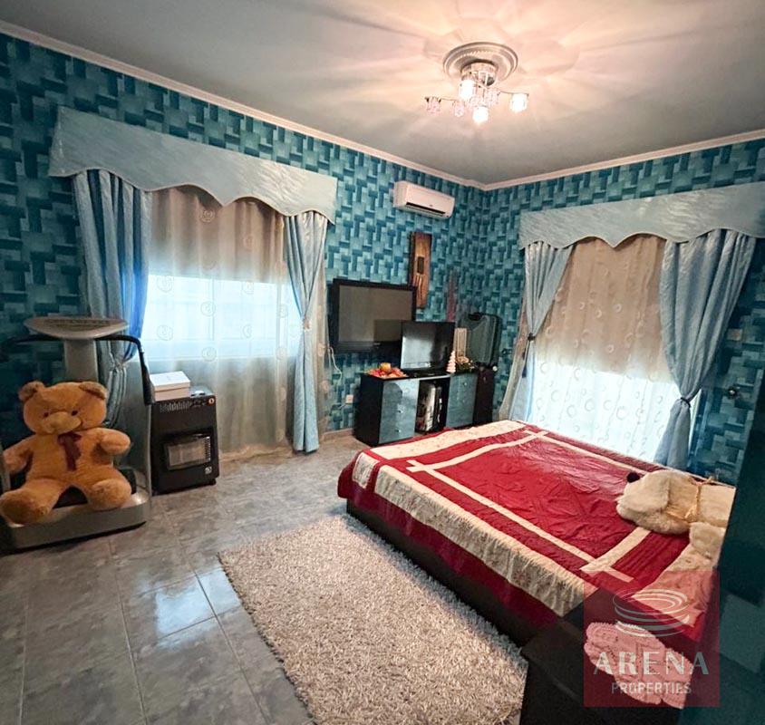 1-house-in-ormiia-10442-2