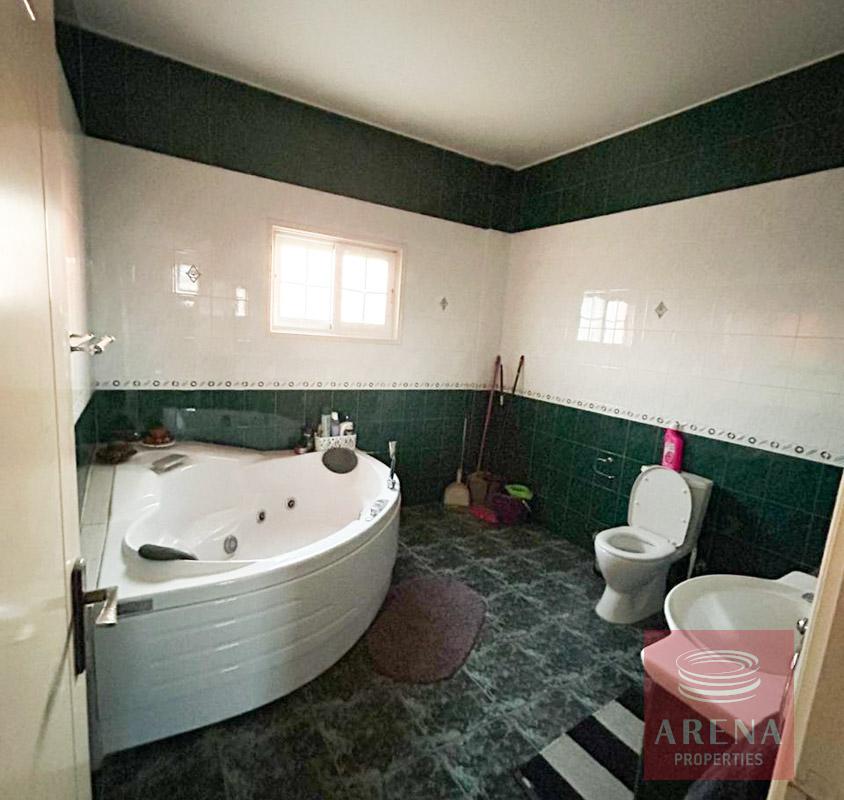 1-house-in-ormiia-10442-4