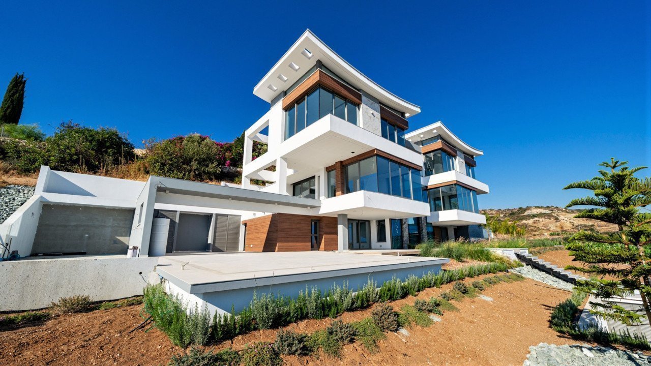 1-villa-in-kissonegra-9708-3