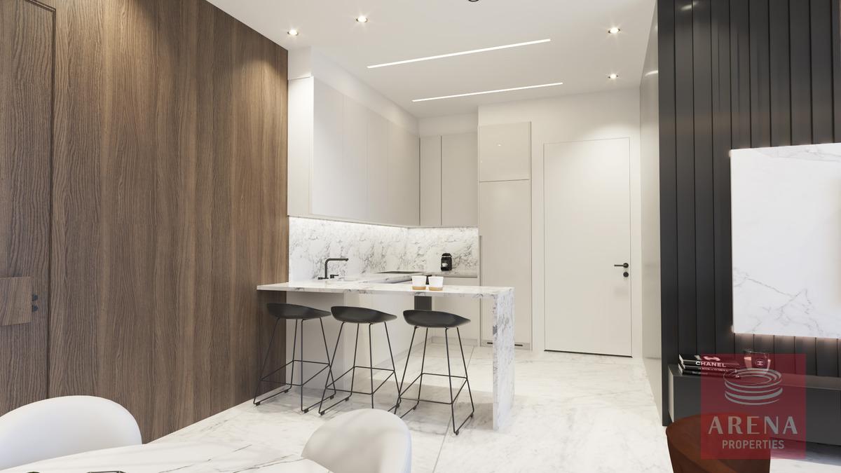 10-APTS-IN-SOTIRA-9102-4