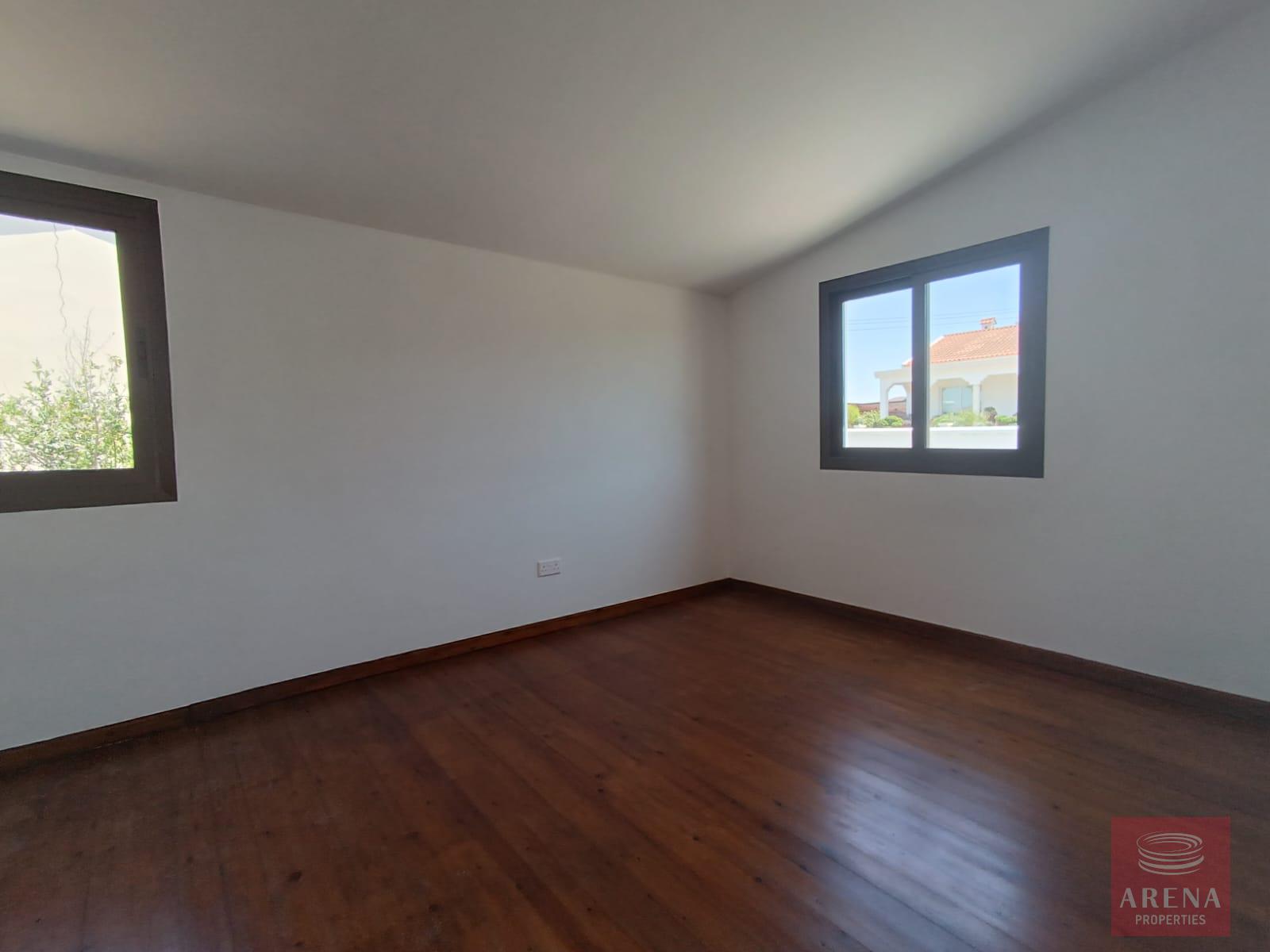 10-houses-in-pervolia-8297