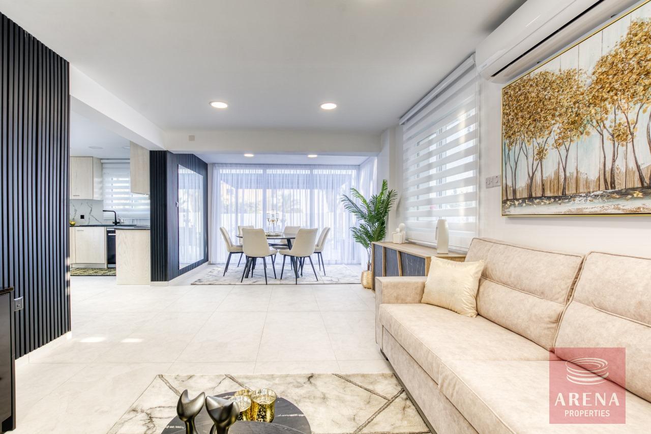 12-3-BED-VILLA-KAPPRIS-7585