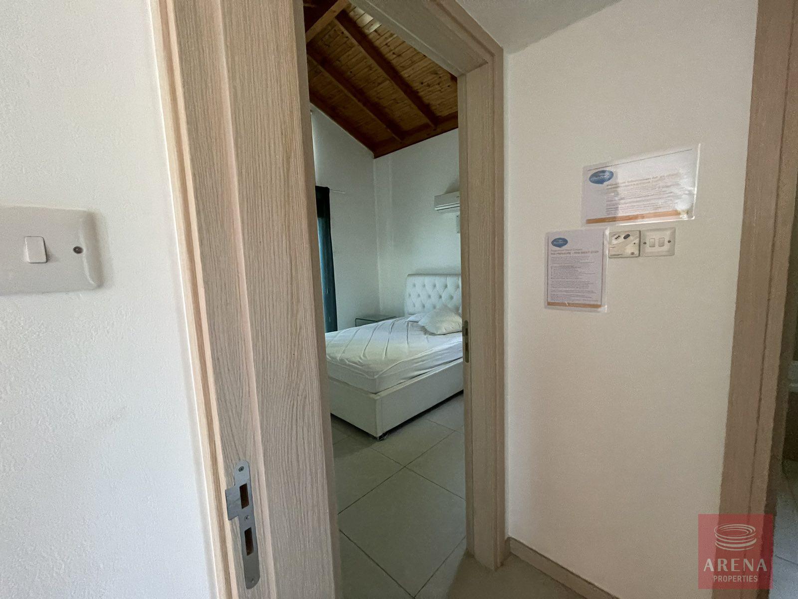 12-FIRST-BEDROOM