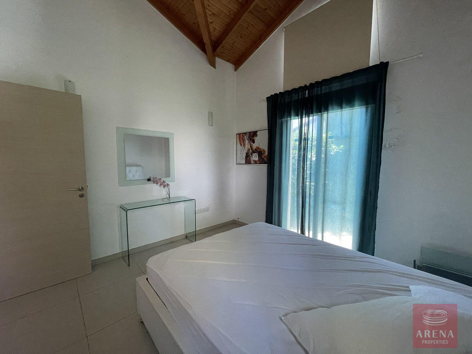 13-2-BED-BUNGALOW-IN-AYIA-THEKLA-7258