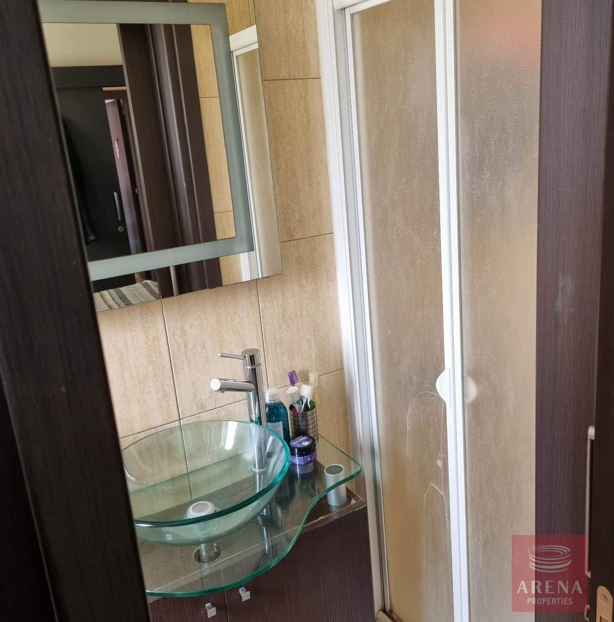 13-2-bed-apt-in-krasa-8095