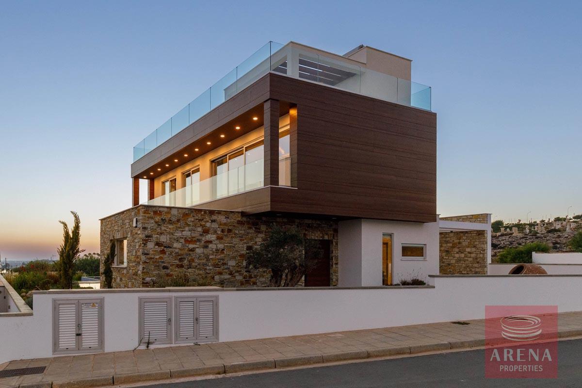 13-beautiful-villa-in-ayia-napa-7037