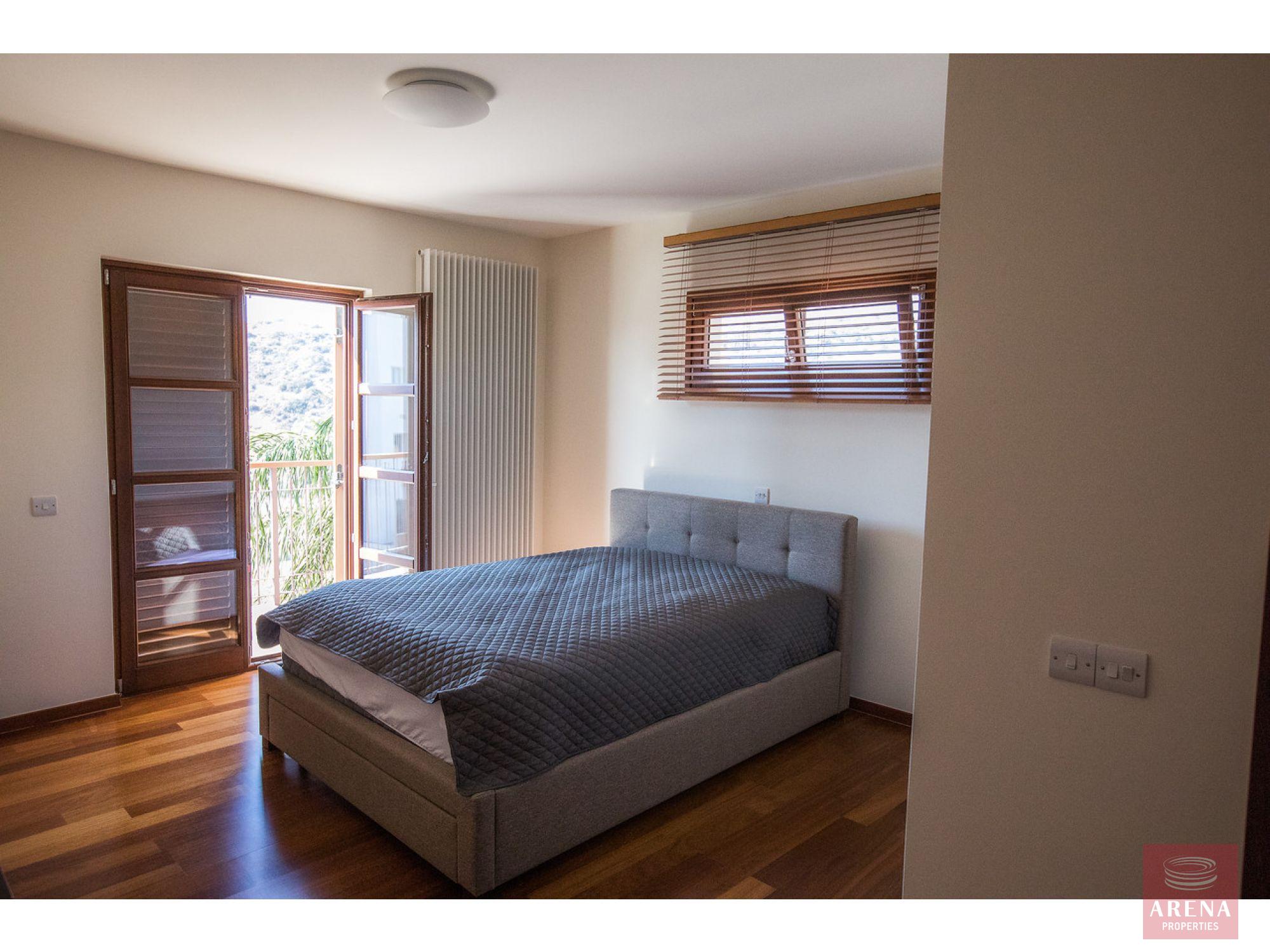 13-villa-in-germasogia