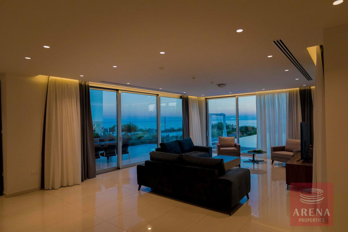 15-beautiful-villa-in-ayia-napa-7037