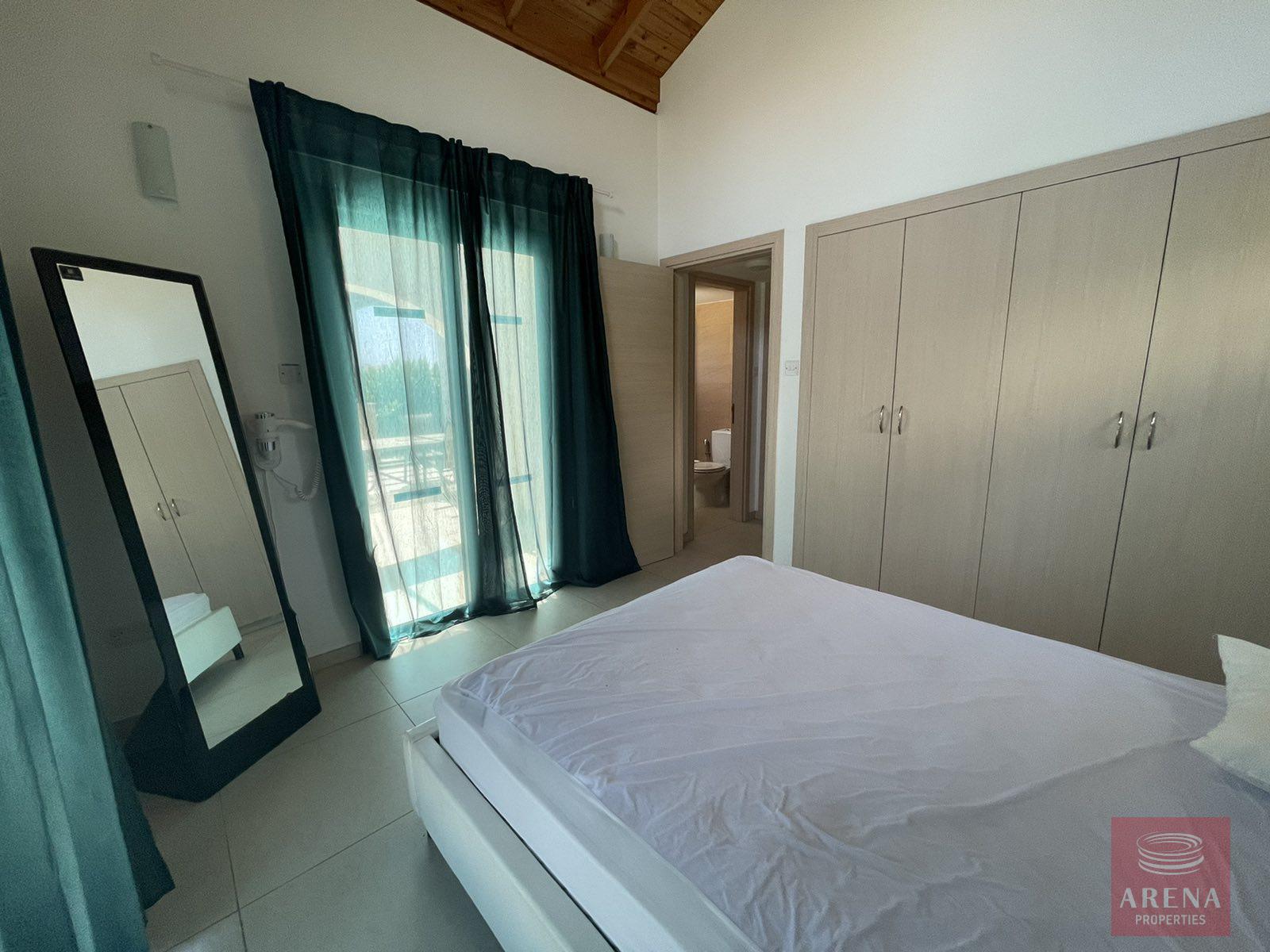 16-2-BED-BUNGALOW-IN-AYIA-THEKLA-7258