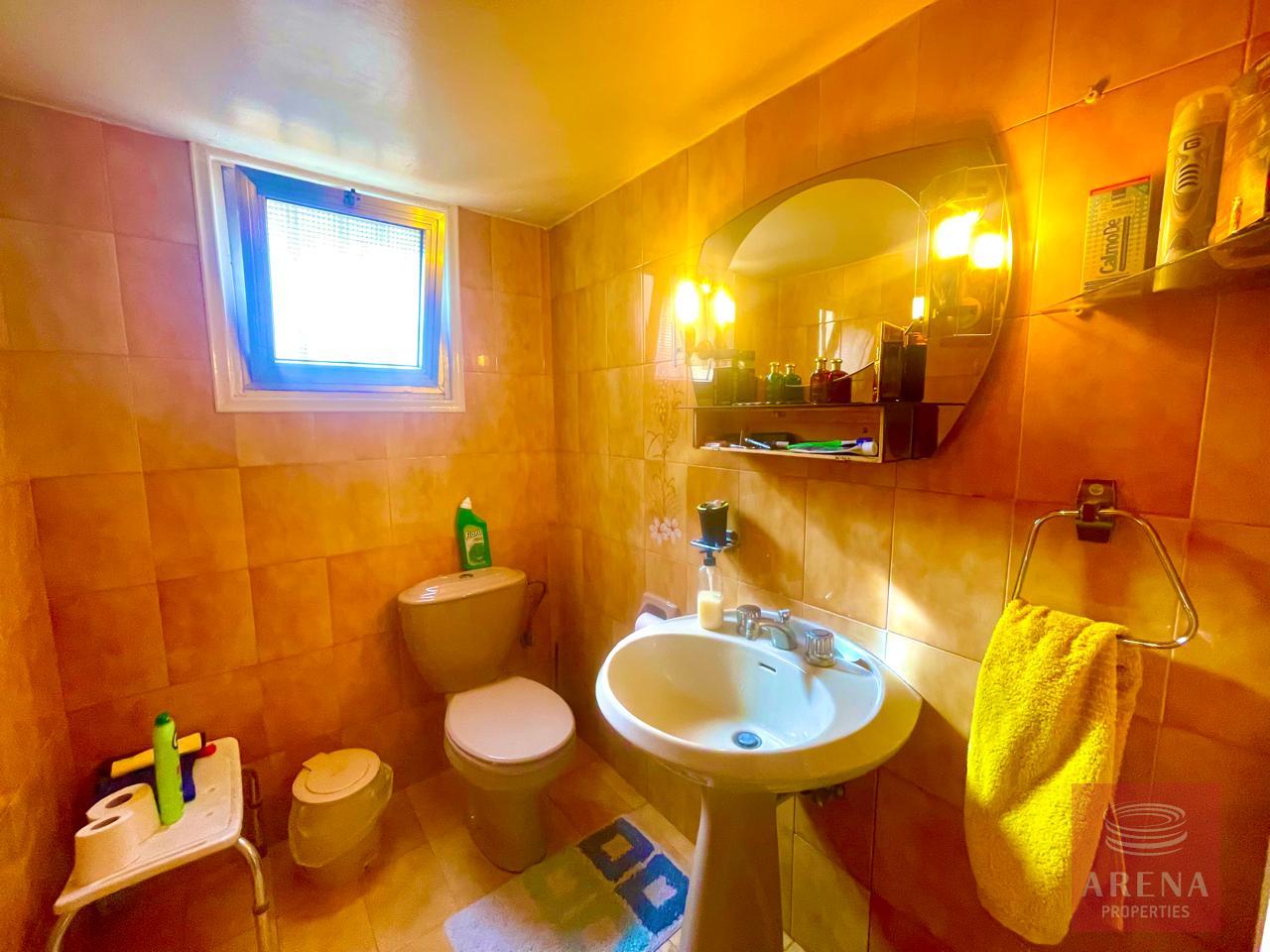 16-3-BED-TH-IN-SOTIROS-8141-1