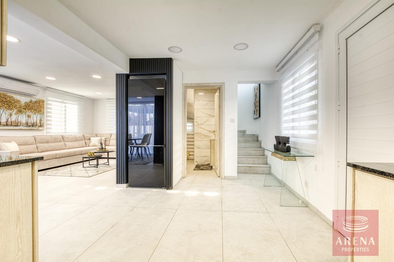 16-3-BED-VILLA-KAPPRIS-7585