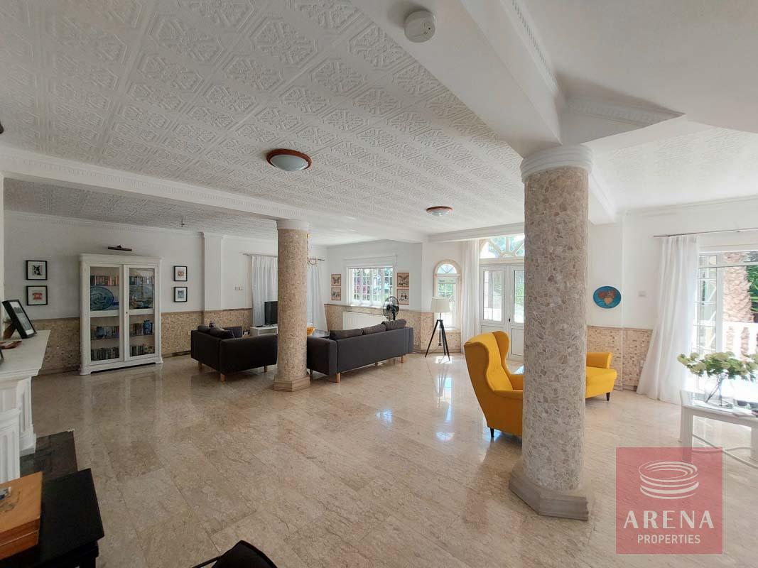 16-VILLA-IN-AYIA-NAPA-6501