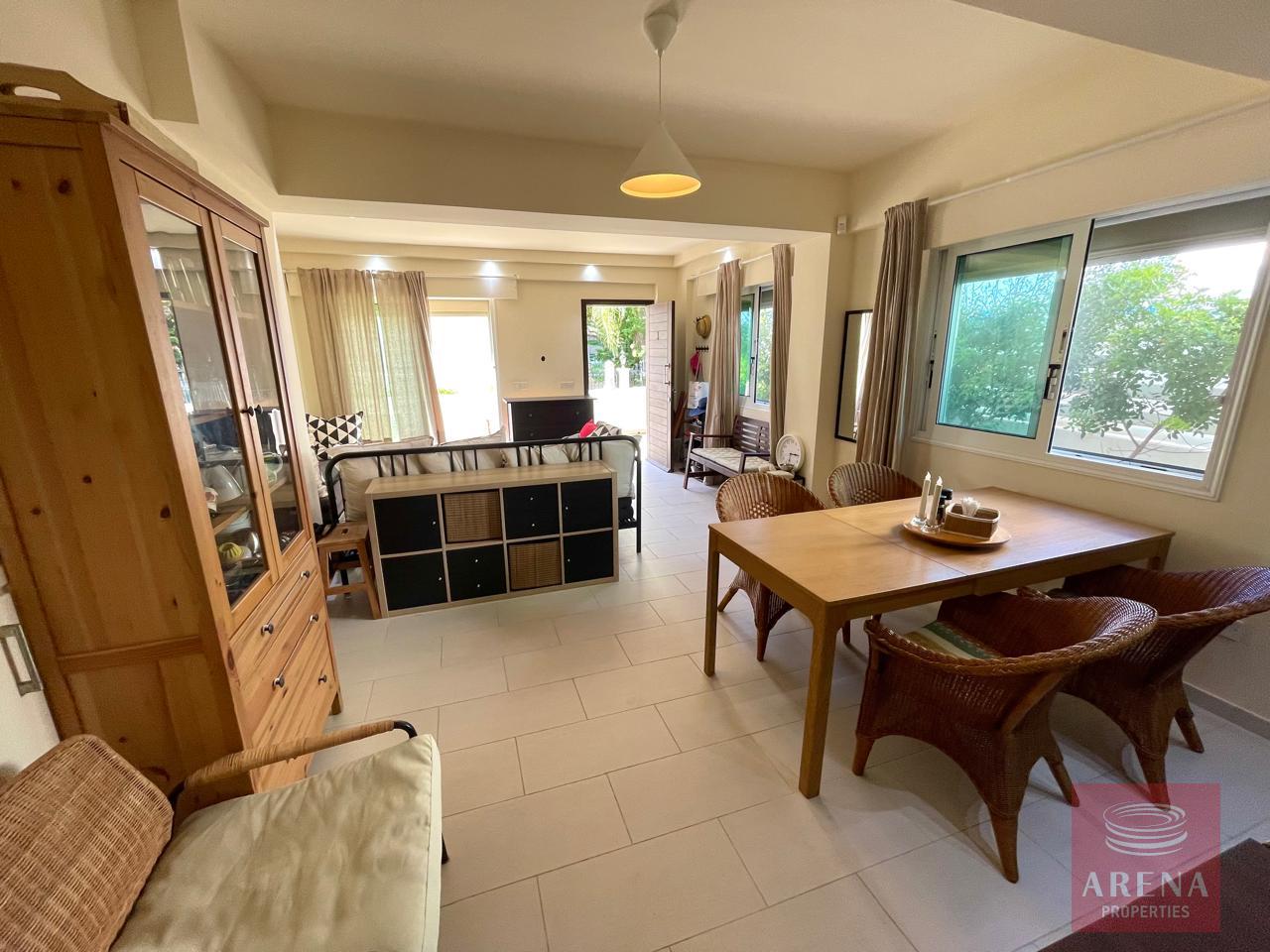 16-VILLA-IN-PERVOLIA-8654