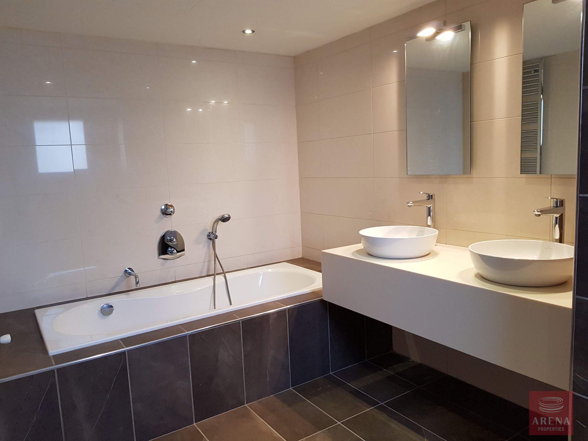 16-villa-in-germasogia