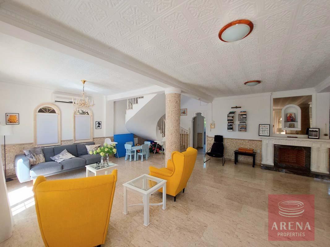 17-VILLA-IN-AYIA-NAPA-6501