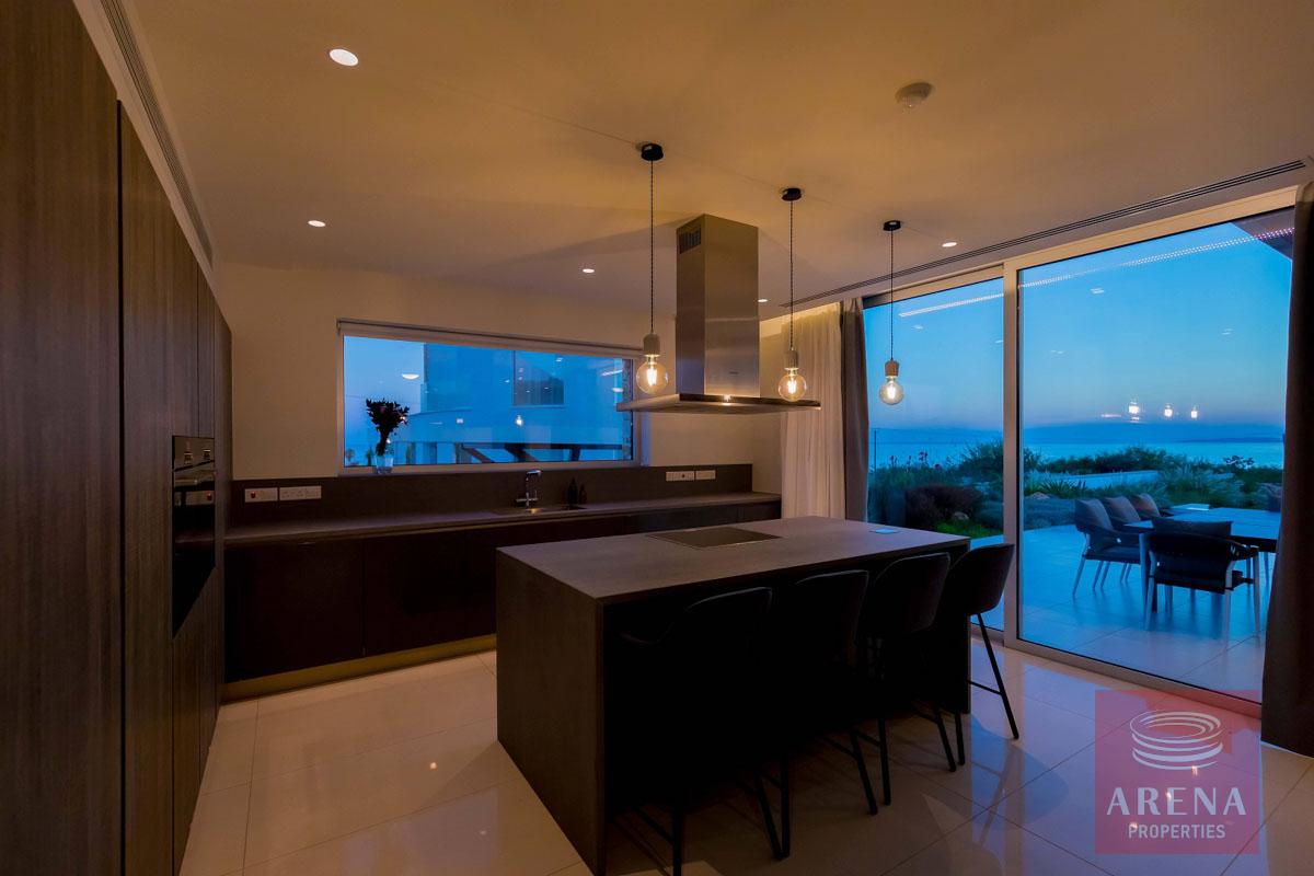 17-beautiful-villa-in-ayia-napa-7037