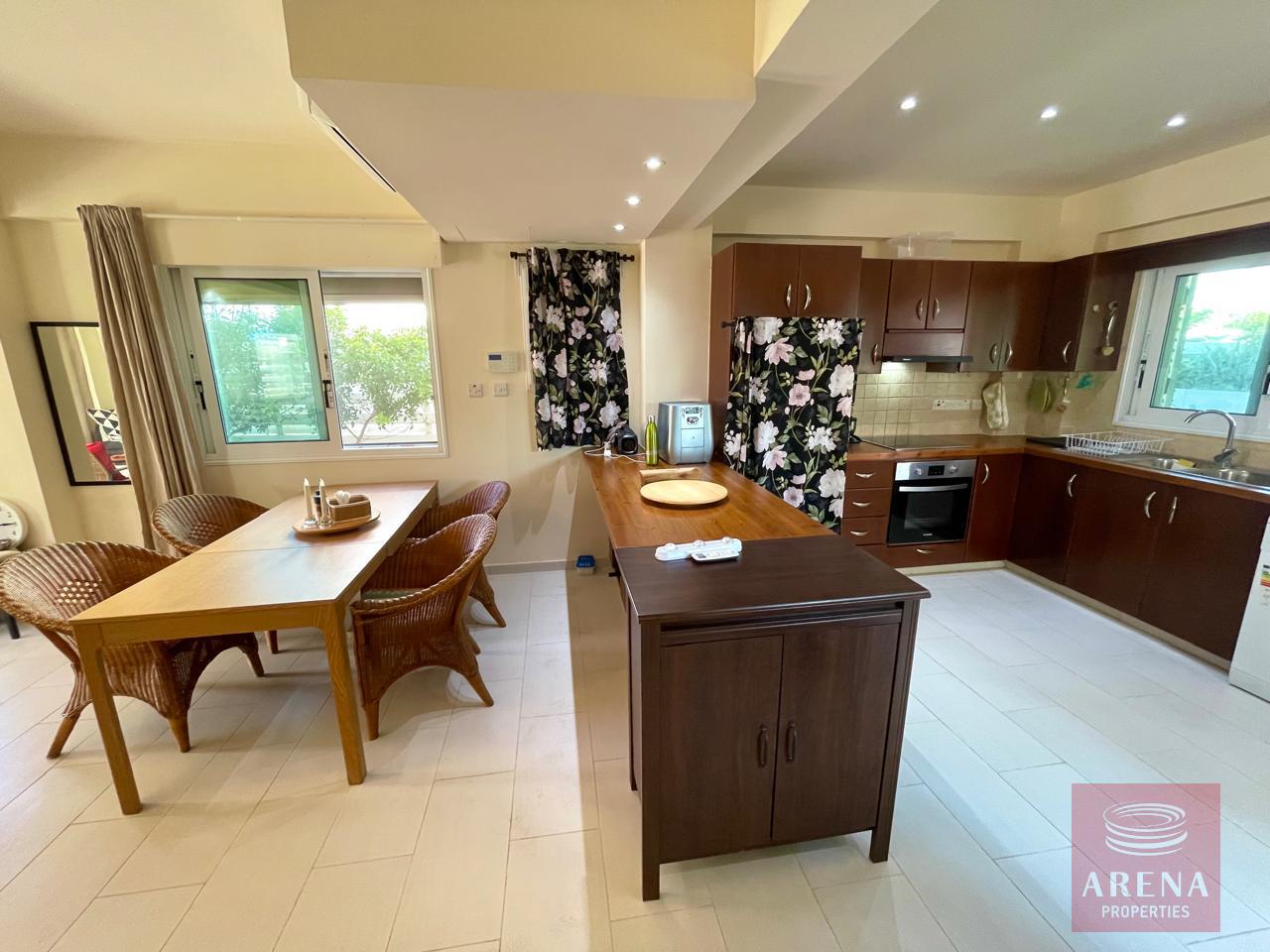 18-VILLA-IN-PERVOLIA-8654