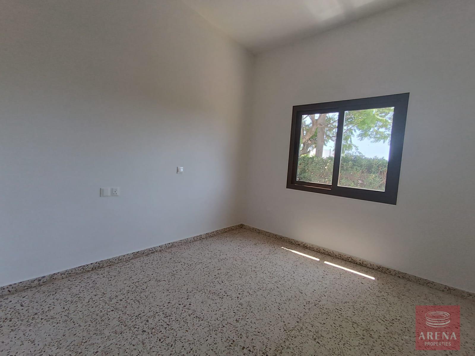 18-houses-in-pervolia-8297