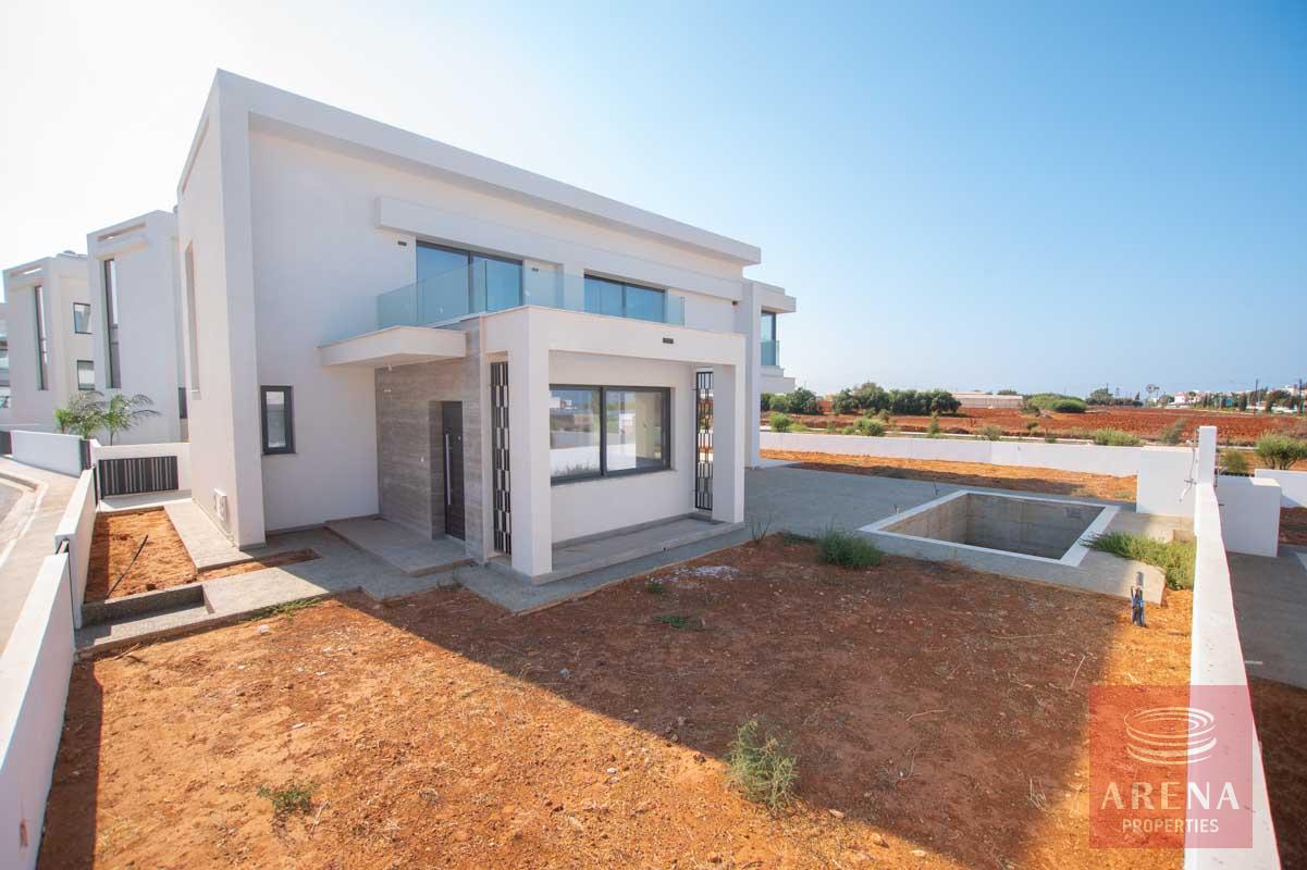 2-Brand-new-Villa-in-pernera-5780