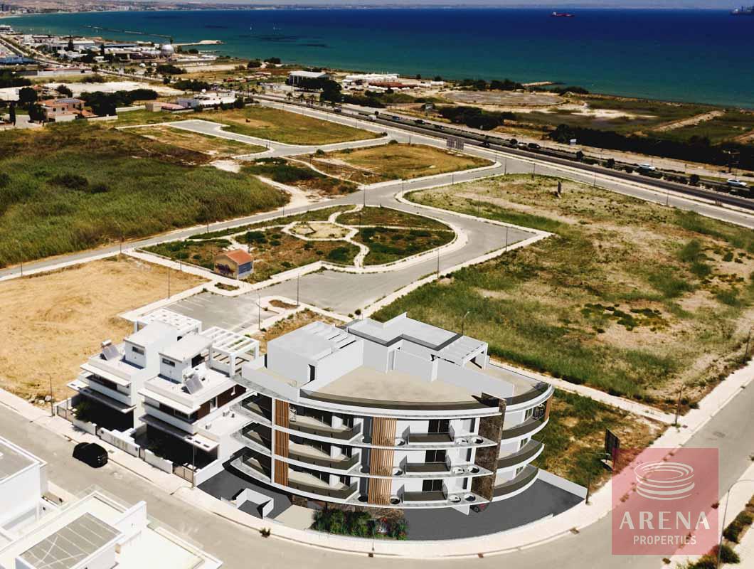 20-BUILDING-FOR-SALE-IN-LIVADIA-6848