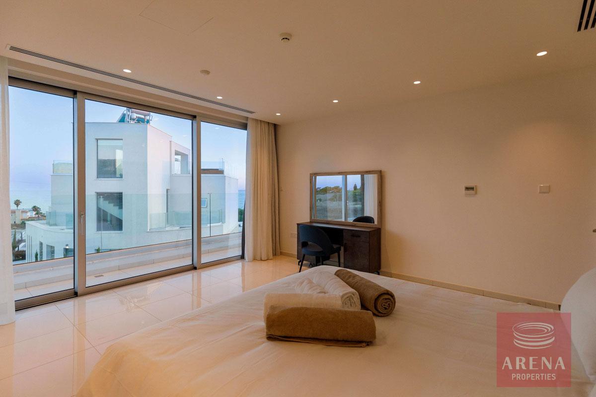 20-beautiful-villa-in-ayia-napa-7037