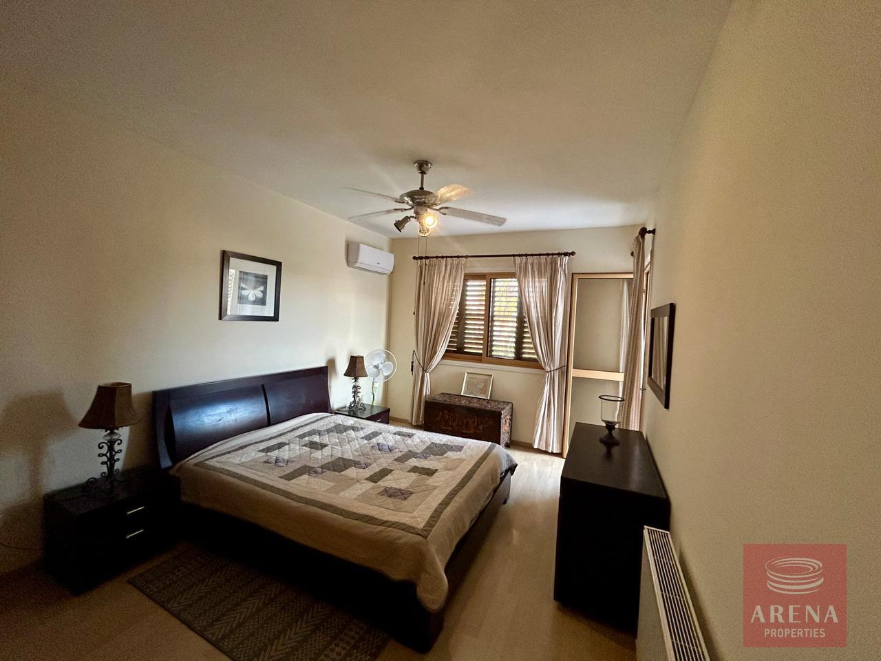 21-4-BED-VILLA-PERVOLIA-8659