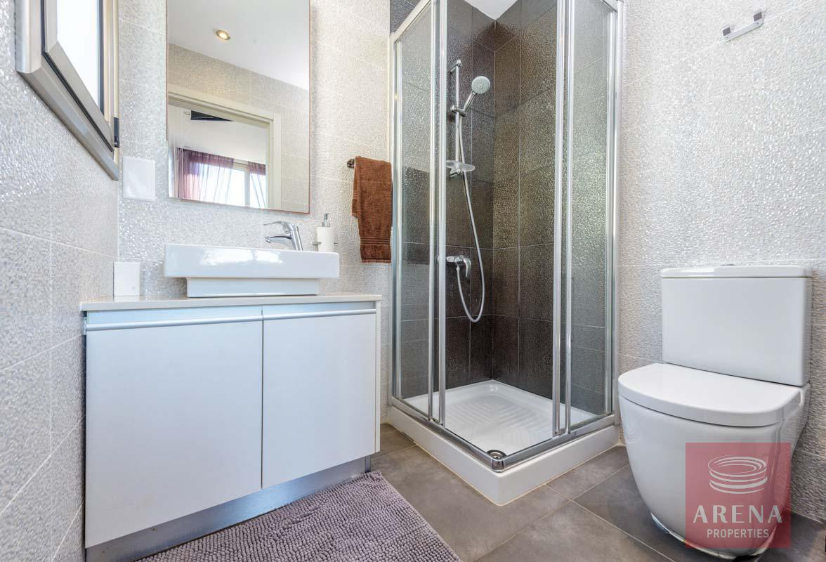 22-6-BED-VILLA-PROARAS-8444