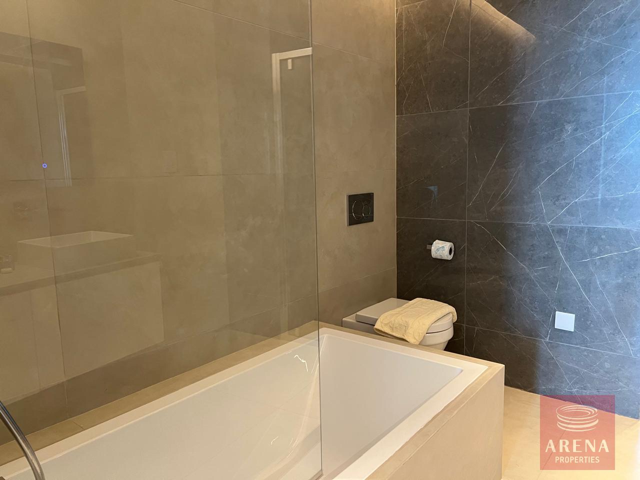 23-3-BED-APT-AYIA-NAPA-MARINA-8480