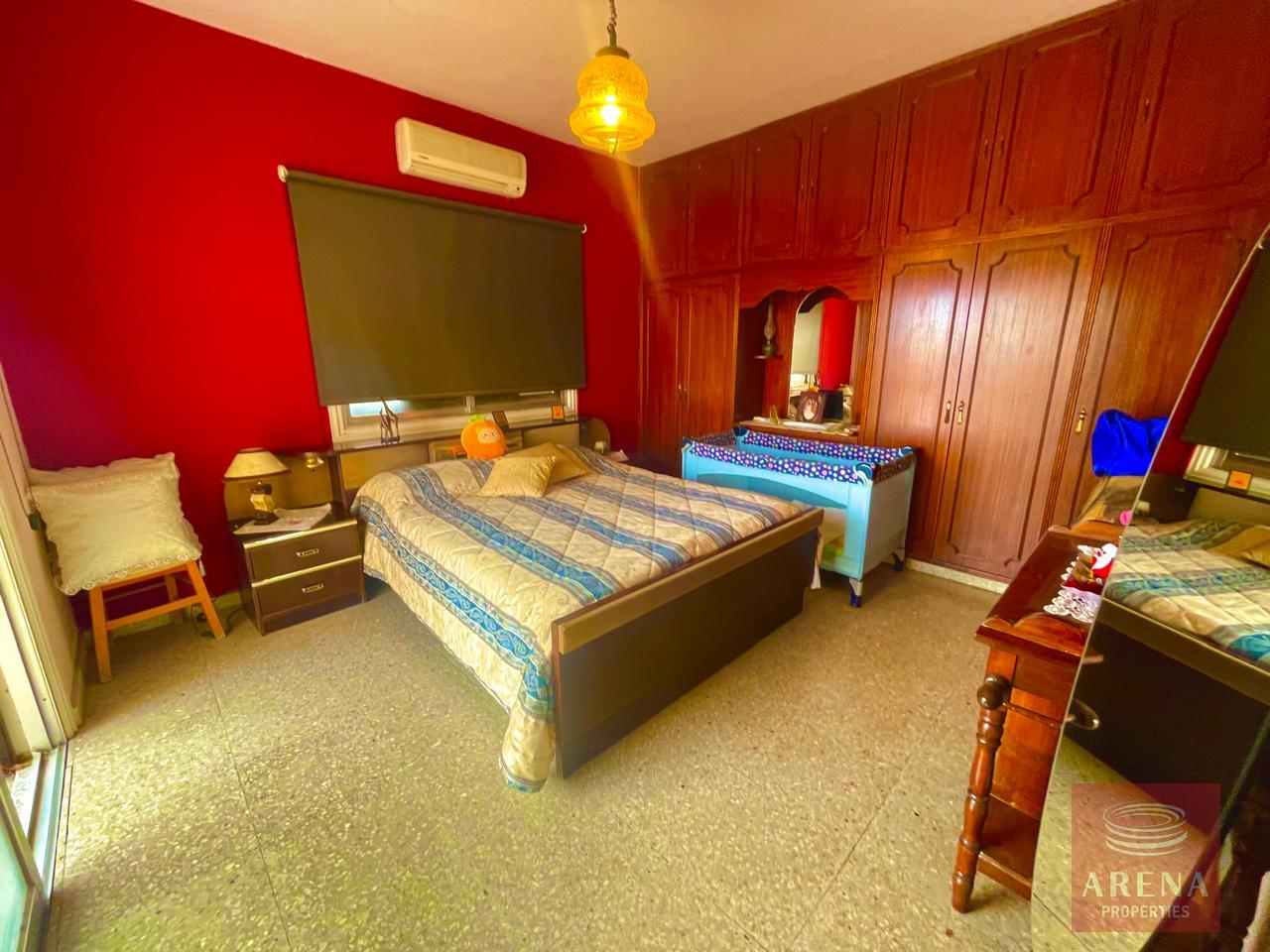 23-3-BED-TH-IN-SOTIROS-8141-1