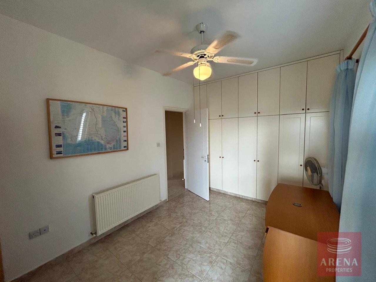 23-4-BED-VILLA-IN-ARADIPPOU-8641