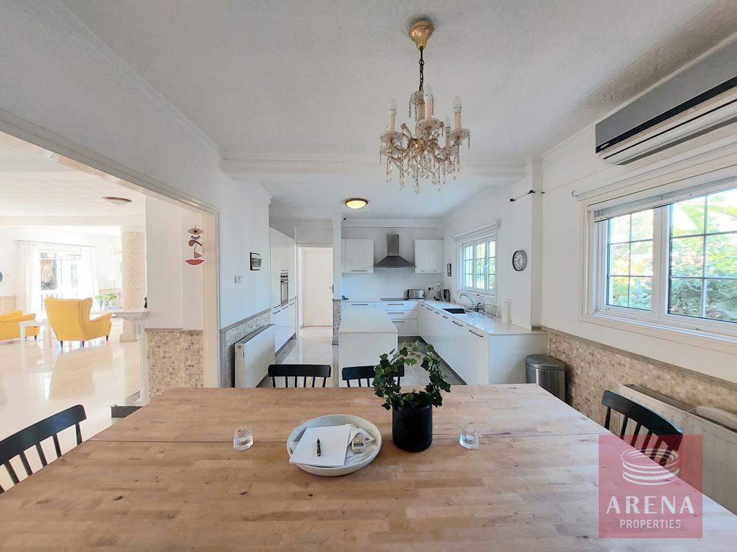 23-VILLA-IN-AYIA-NAPA-6501