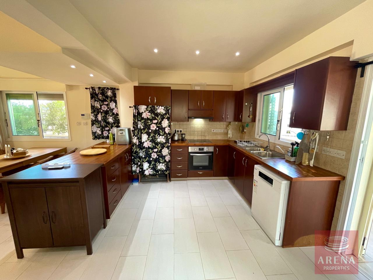 24-VILLA-IN-PERVOLIA-8654