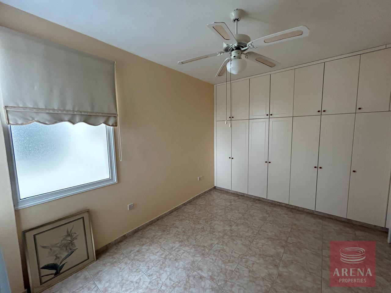 25-4-BED-VILLA-IN-ARADIPPOU-8641