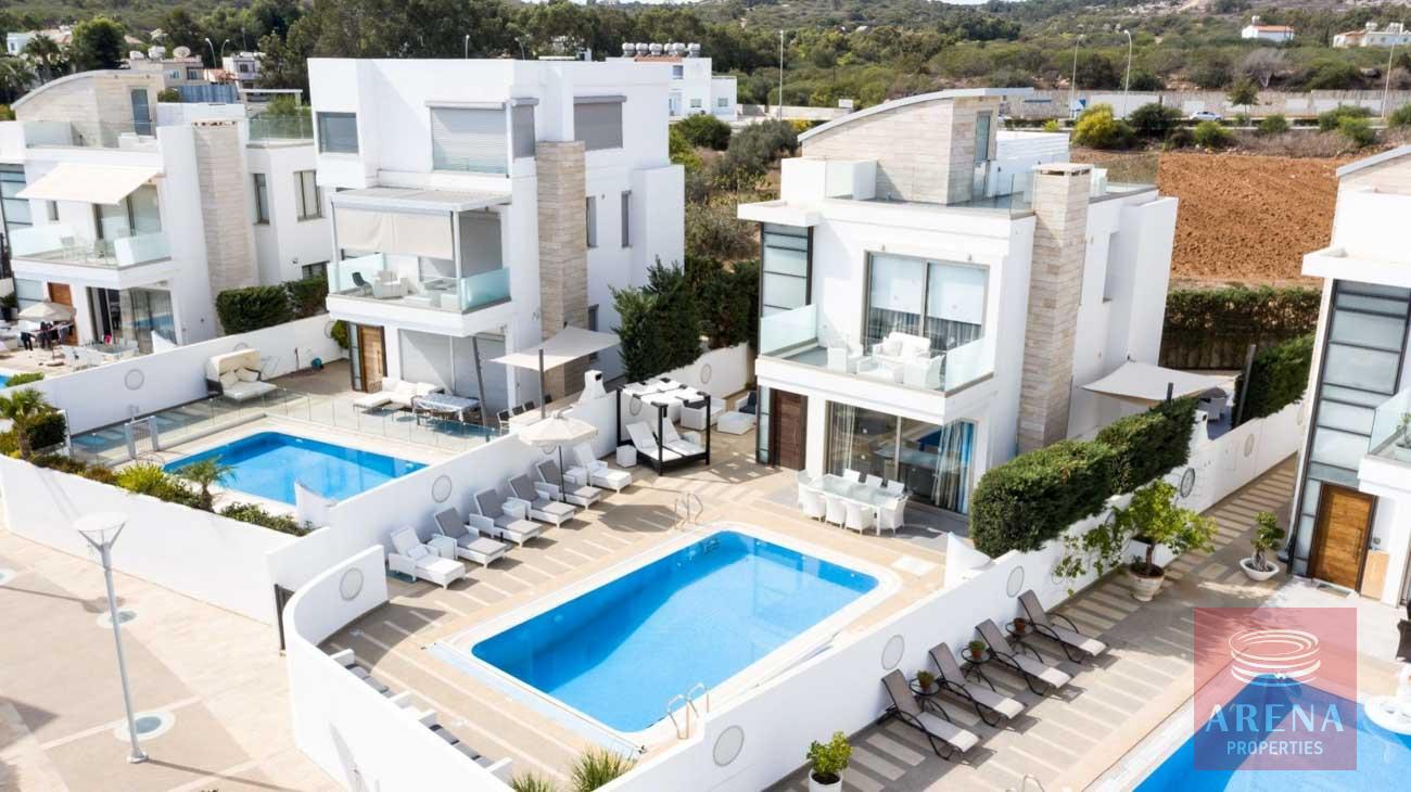 3-6-BED-VILLA-PROARAS-8444