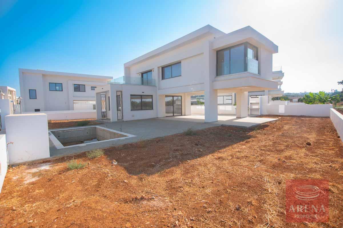 3-Brand-new-Villa-in-pernera-5780